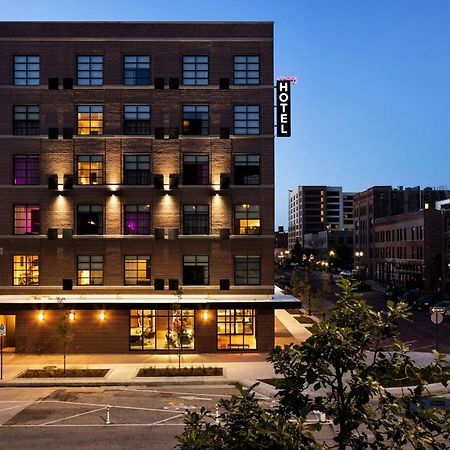 Moxy Omaha Downtown Hotel Екстериор снимка