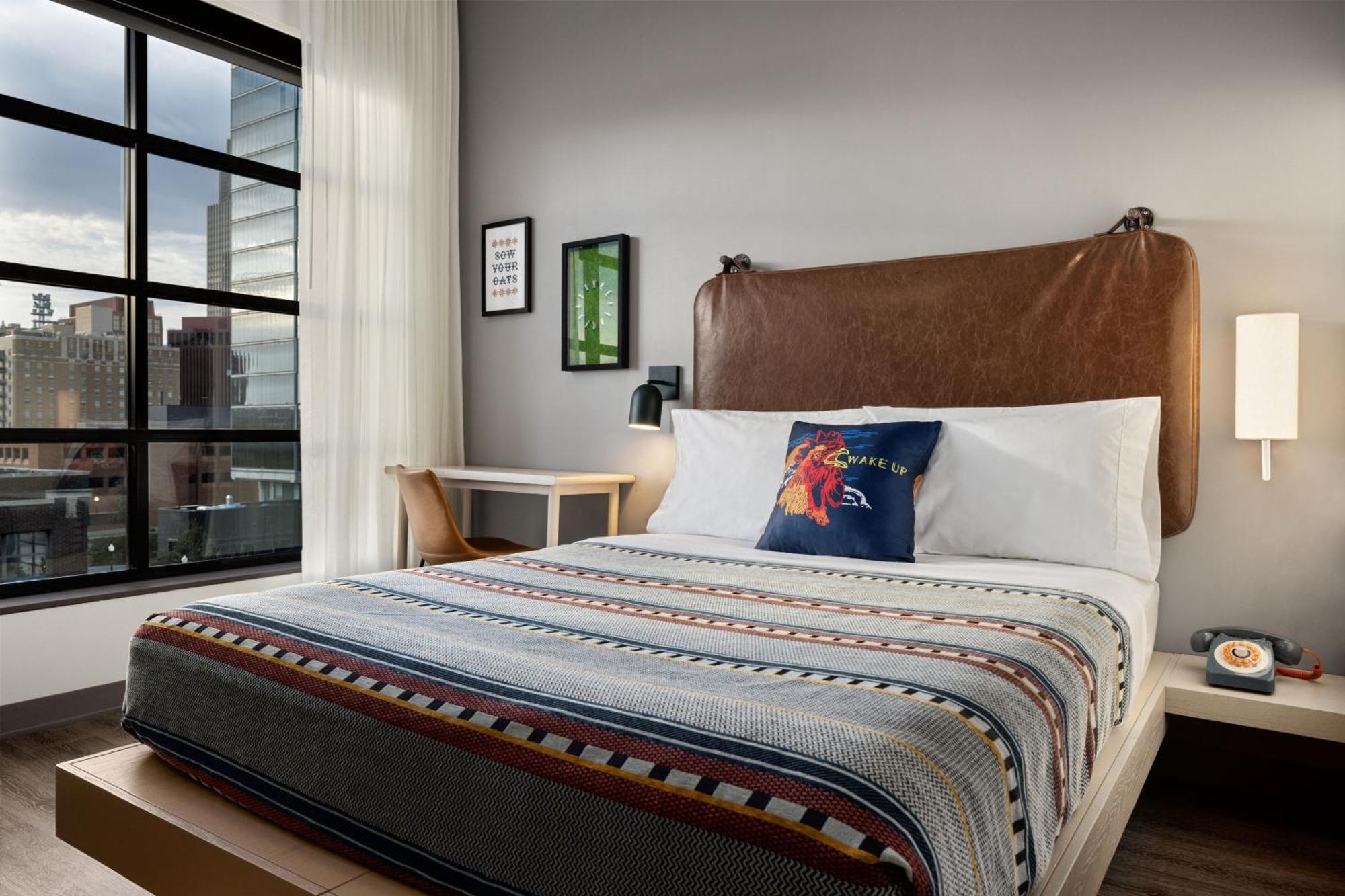 Moxy Omaha Downtown Hotel Екстериор снимка
